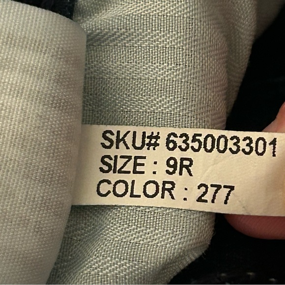 Hollister 9R Classic Stretch High-Rise Super Skinny Jeans - Dark Destroy - Picture 5 of 5